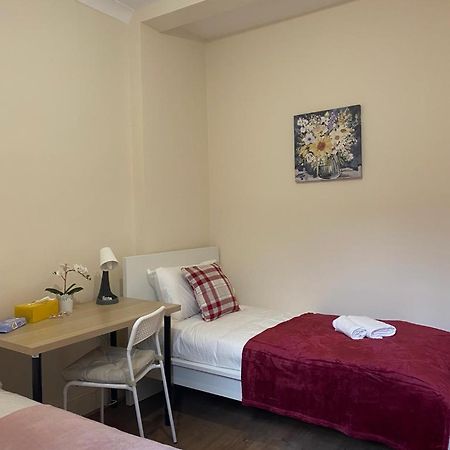 Lovely Private Rooms In Camden, Central London Bagian luar foto