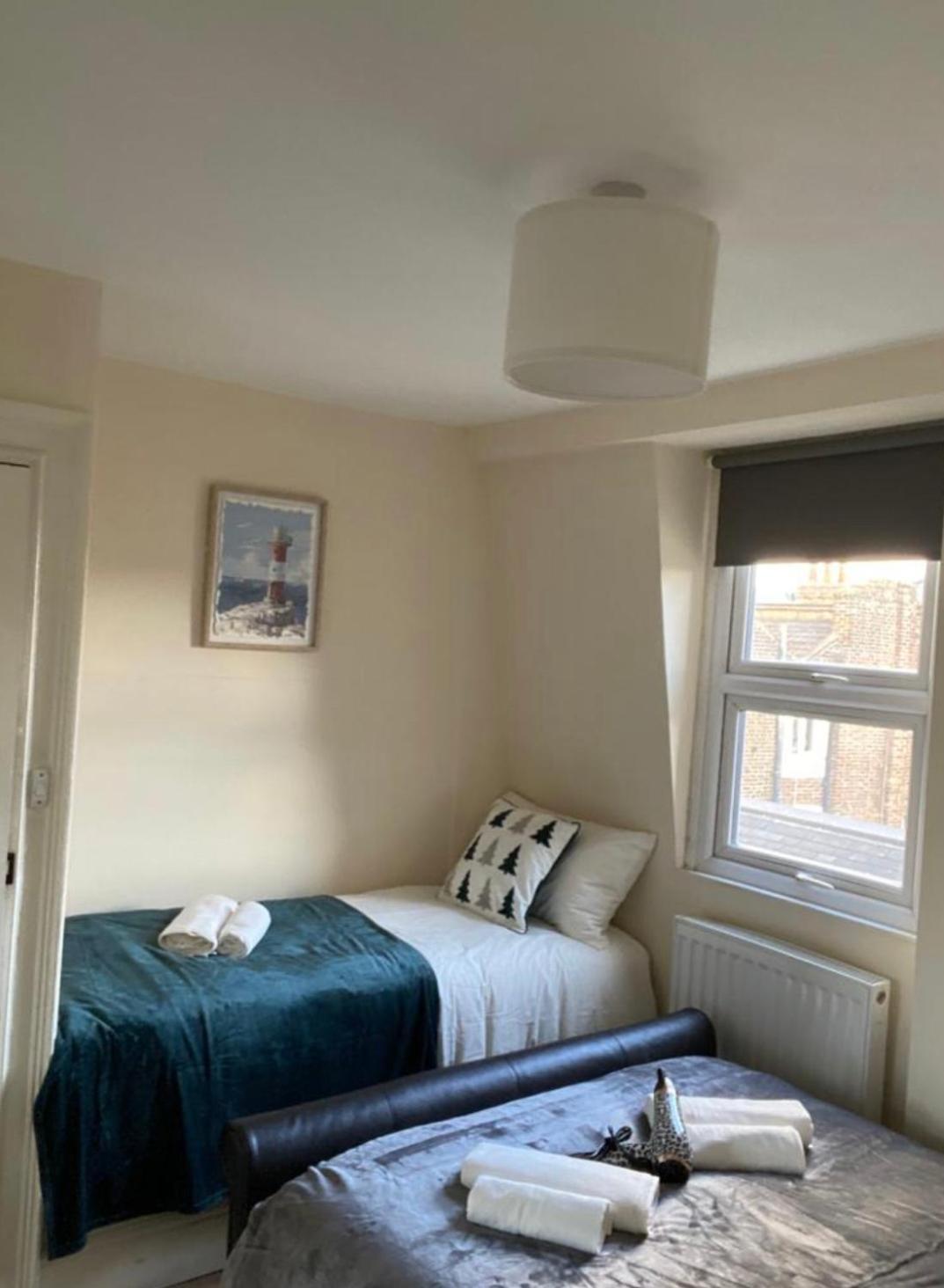 Lovely Private Rooms In Camden, Central London Bagian luar foto