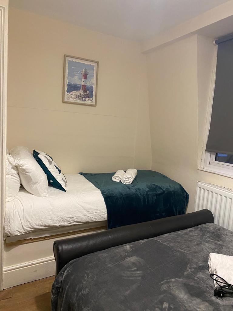 Lovely Private Rooms In Camden, Central London Bagian luar foto