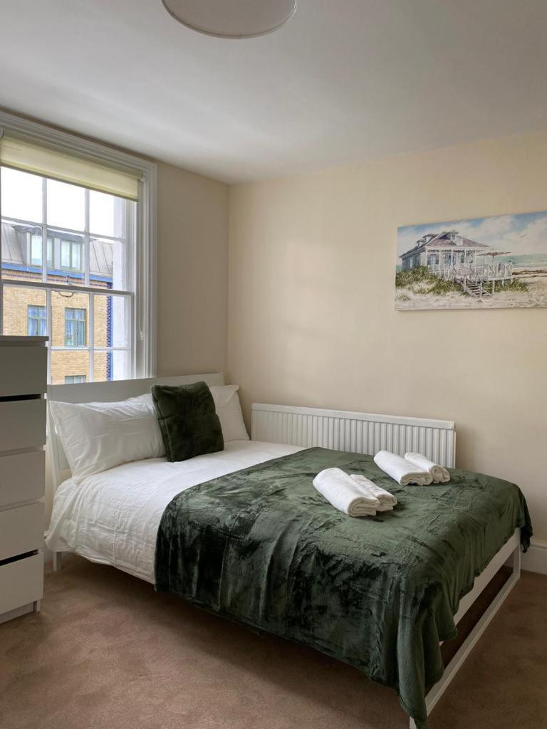 Lovely Private Rooms In Camden, Central London Bagian luar foto